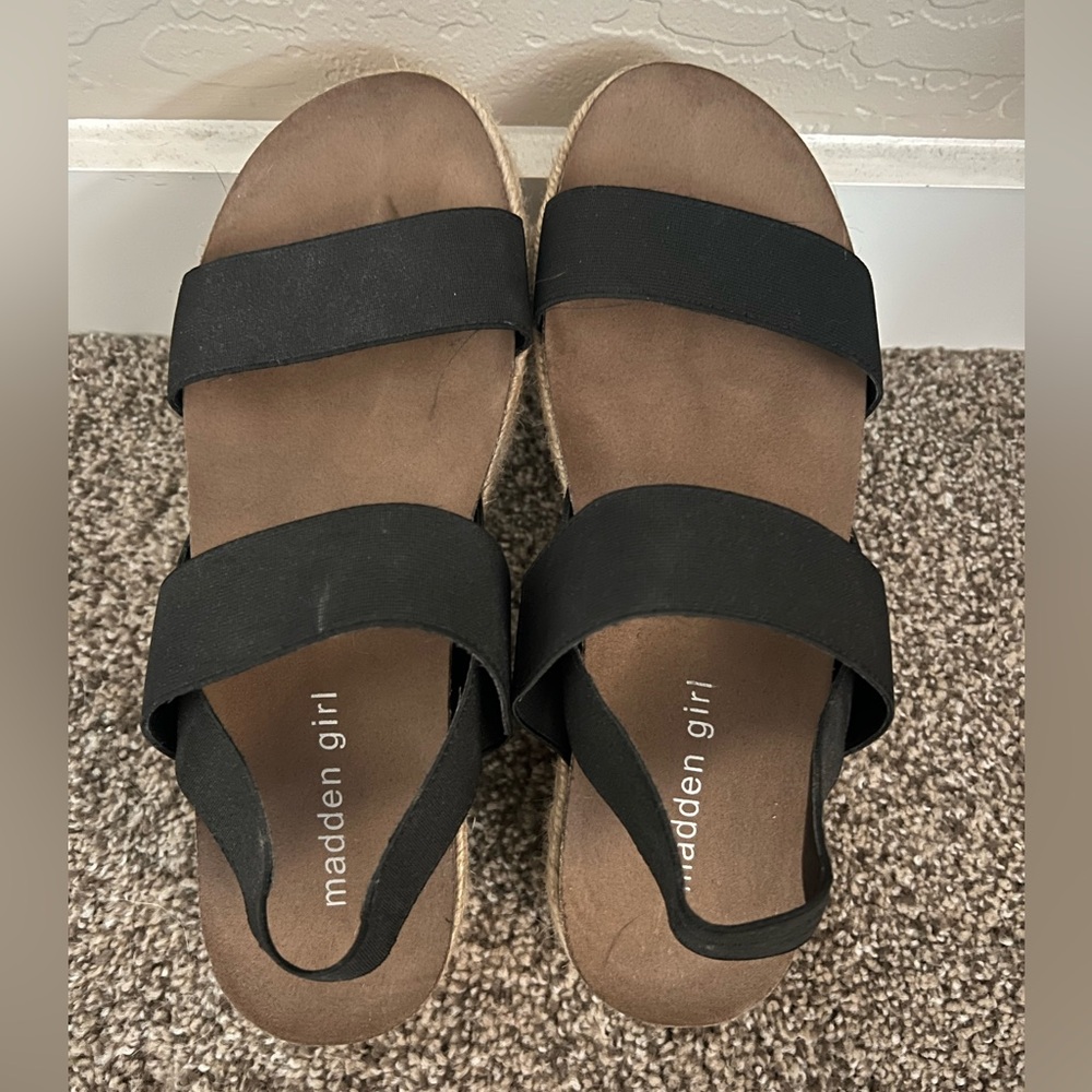 Steve Madden Girl Espadrille Women’s Size 8. Black slingback strap